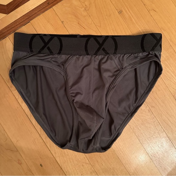 2xist Other - 2xist Brief